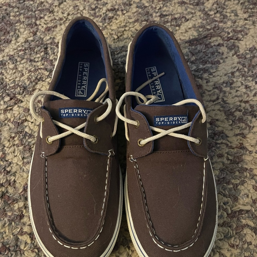 Sperry lace up boat shoes